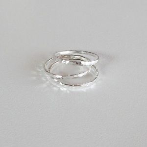 Stack of sterling silver rings - 8 rings